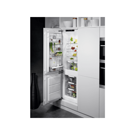 AEG S18C5T Kühlgefrierkombination (C, 137 kWh, 1769 mm hoch, Weiß)