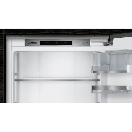 SIEMENS KI72LADE0 iQ500 Kühlschrank (E, 1577 mm hoch, k.A.)