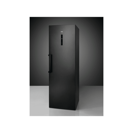 AEG RKB738E5MB Kühlschrank (E, 1860 mm hoch, Black Stainless Steel)