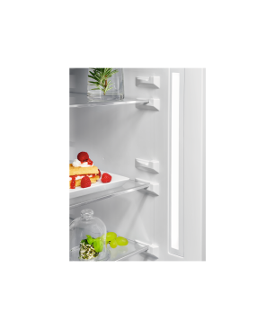 AEG RCB 732 E 5 MB Kühlgefrierkombination (E, 250 kWh, 186 cm hoch, Black Stainless Steel, Seiten dunklegrau)
