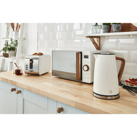 SWAN Nordic STRP1060WHTNEU Set Toaster und Wasserkocher Weiß (2200 Watt, Schlitze: 2)